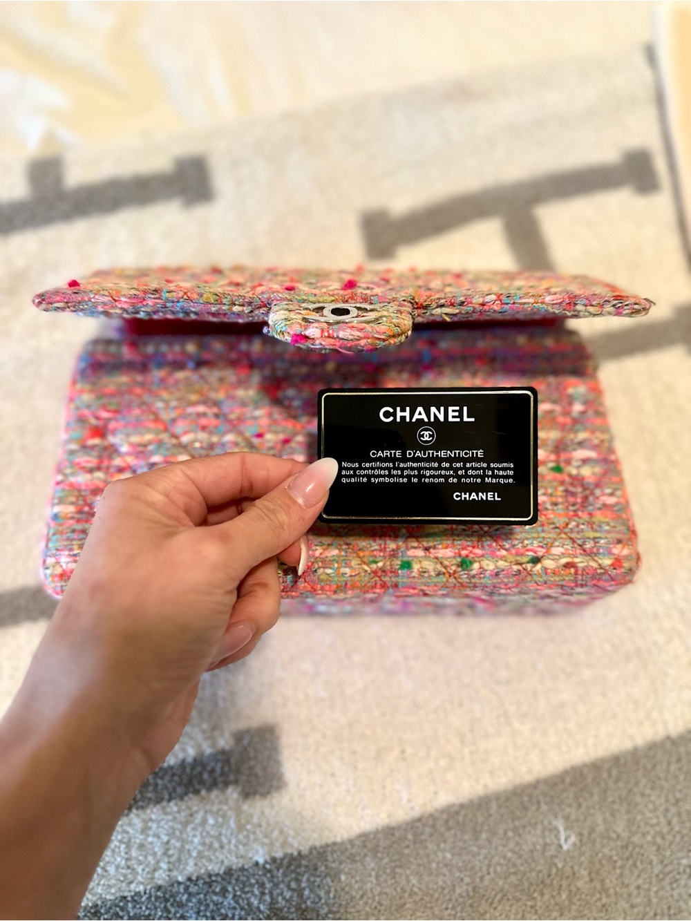Classic Medium Tweed Double Flap Bag Pristine Condition🔥🩷100% authentic - Picture 2 of 12